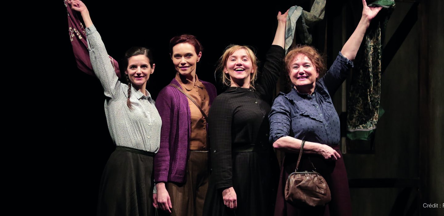 Les filles aux mains jaunes