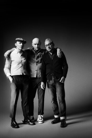 Affiche Louise attaque